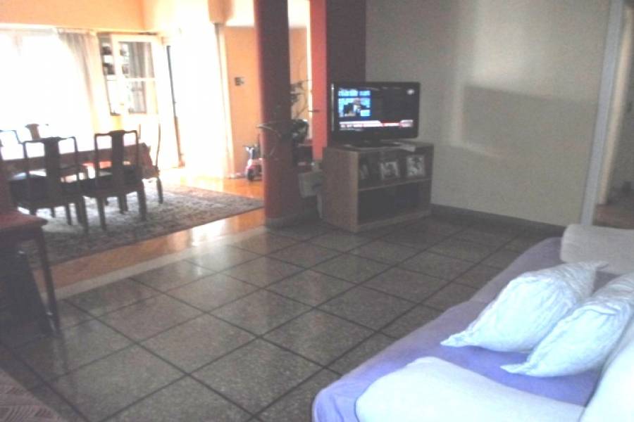 Flores,Capital Federal,Argentina,2 Bedrooms Bedrooms,1 BañoBathrooms,Apartamentos,BIBLBAO,7015