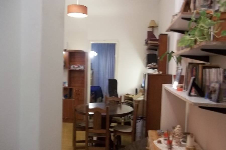 Balvanera,Capital Federal,Argentina,2 Bedrooms Bedrooms,1 BañoBathrooms,Apartamentos,AZCUENAGA ,7016