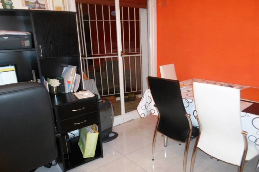Flores,Capital Federal,Argentina,2 Bedrooms Bedrooms,1 BañoBathrooms,Apartamentos,LAFUENTE,7025