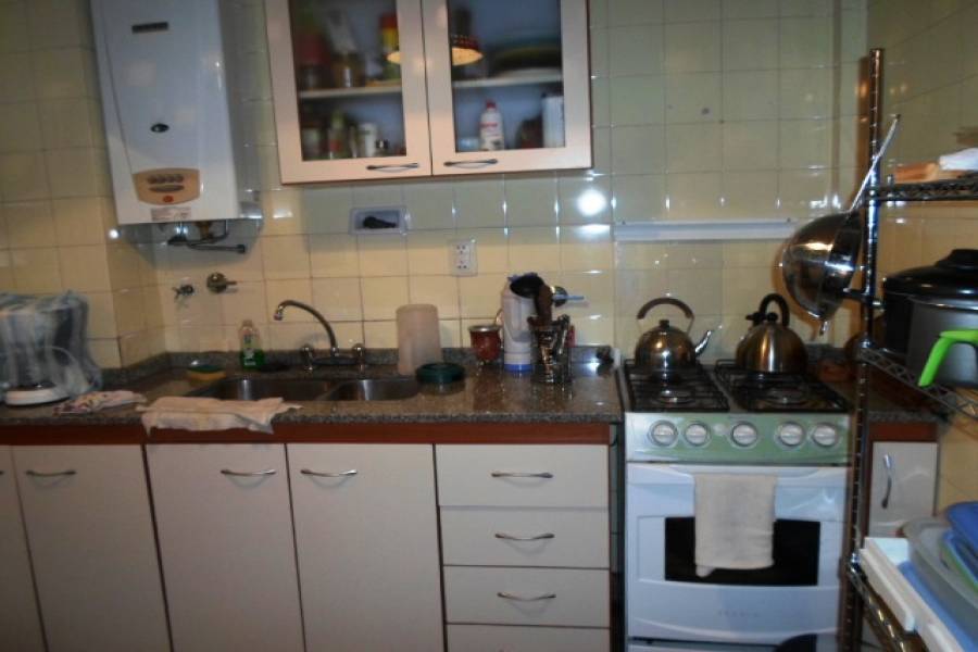 Flores,Capital Federal,Argentina,2 Bedrooms Bedrooms,1 BañoBathrooms,Apartamentos,LAFUENTE,7025
