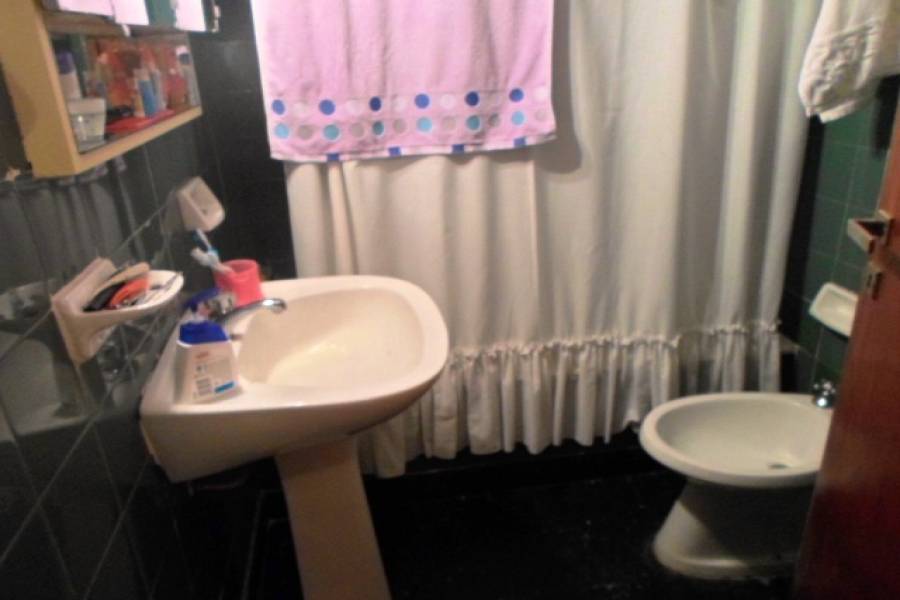 Flores,Capital Federal,Argentina,2 Bedrooms Bedrooms,1 BañoBathrooms,Apartamentos,LAFUENTE,7025