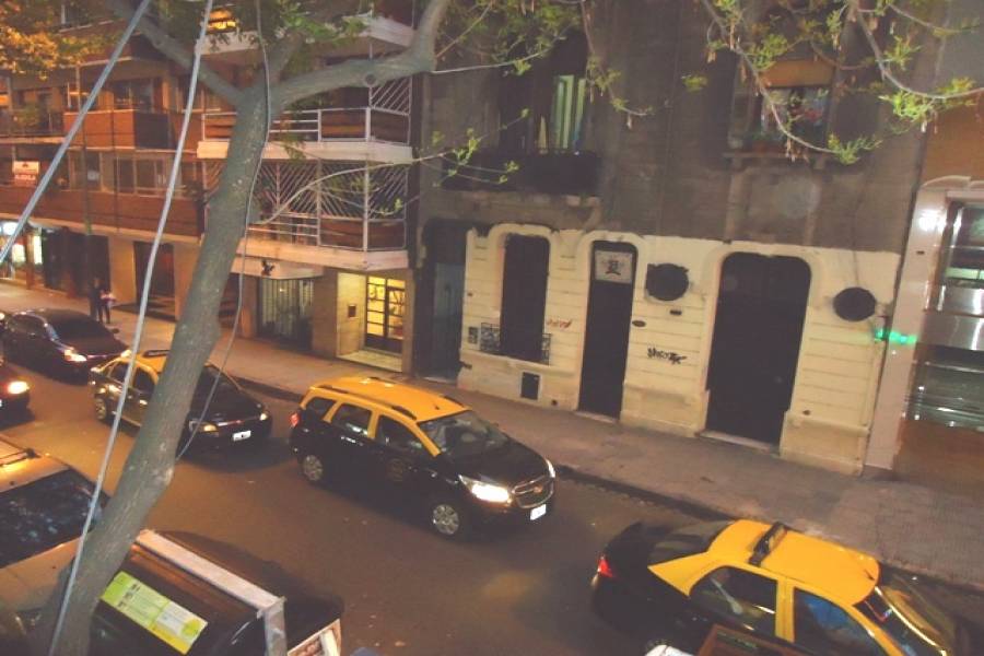 Capital Federal,Argentina,2 Bedrooms Bedrooms,1 BañoBathrooms,Apartamentos,PUEYRREDON,7029