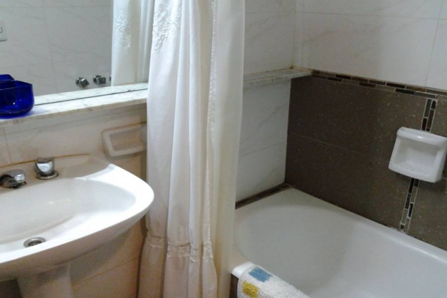 Retiro,Capital Federal,Argentina,2 Bedrooms Bedrooms,1 BañoBathrooms,Apartamentos,SANTA FE ,7030