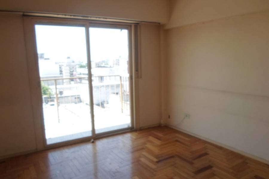 Flores,Capital Federal,Argentina,2 Bedrooms Bedrooms,1 BañoBathrooms,Apartamentos,AVELLANEDA,7051