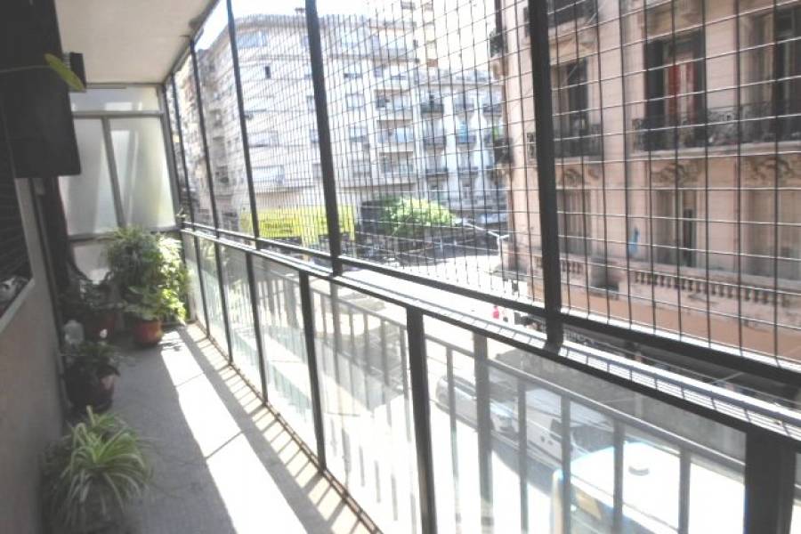 Flores,Capital Federal,Argentina,2 Bedrooms Bedrooms,1 BañoBathrooms,Apartamentos,VARELA ,7056