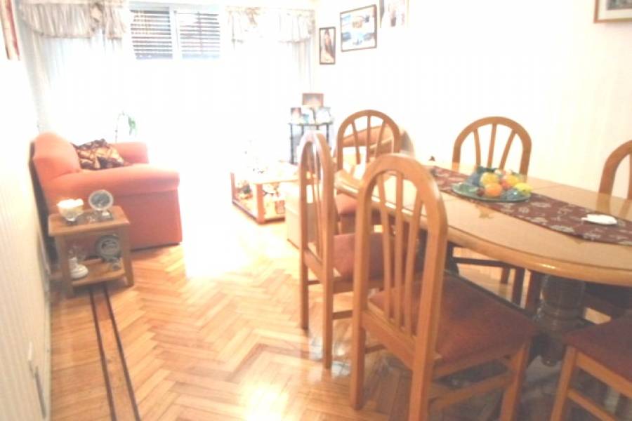 Flores,Capital Federal,Argentina,2 Bedrooms Bedrooms,1 BañoBathrooms,Apartamentos,VARELA ,7056