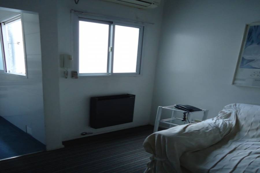 Recoleta,Capital Federal,Argentina,2 Bedrooms Bedrooms,1 BañoBathrooms,Apartamentos,URIBURU,7068