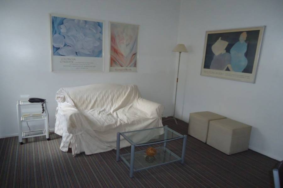 Recoleta,Capital Federal,Argentina,2 Bedrooms Bedrooms,1 BañoBathrooms,Apartamentos,URIBURU,7068