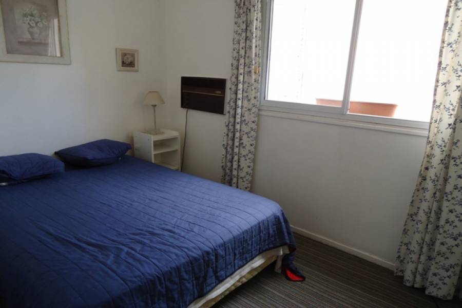 Recoleta,Capital Federal,Argentina,2 Bedrooms Bedrooms,1 BañoBathrooms,Apartamentos,URIBURU,7068