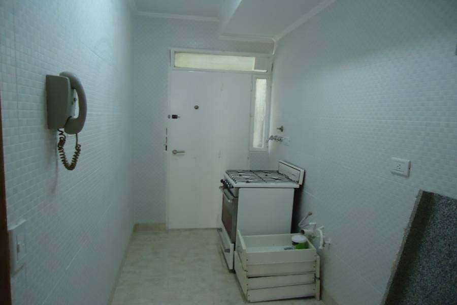 Capital Federal,Argentina,2 Bedrooms Bedrooms,1 BañoBathrooms,Apartamentos,MARCELO TORCUATO DE ALVEAR,7122
