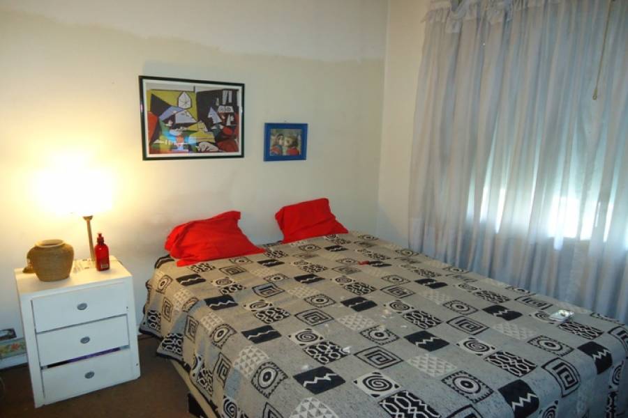 Flores,Capital Federal,Argentina,2 Bedrooms Bedrooms,1 BañoBathrooms,Apartamentos,RIVADAVIA,7138