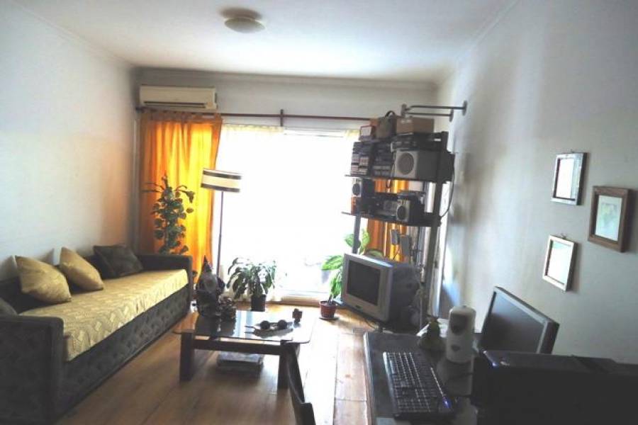 Flores,Capital Federal,Argentina,2 Bedrooms Bedrooms,1 BañoBathrooms,Apartamentos,RIVADAVIA,7138