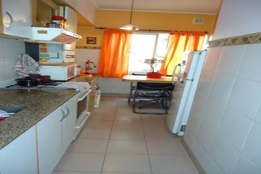 Flores,Capital Federal,Argentina,2 Bedrooms Bedrooms,1 BañoBathrooms,Apartamentos,RIVADAVIA,7138