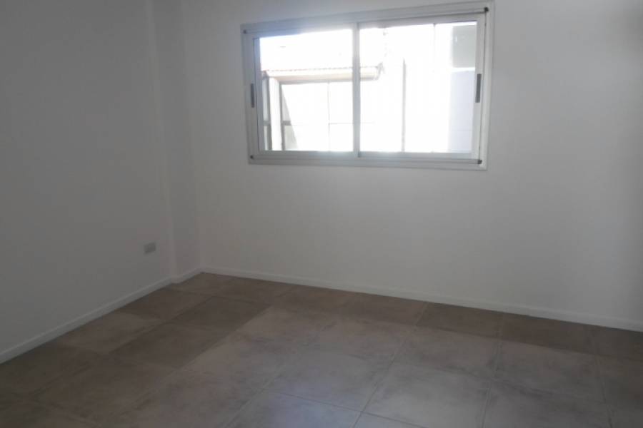 Flores,Capital Federal,Argentina,2 Bedrooms Bedrooms,1 BañoBathrooms,Apartamentos,TERRERO,7147