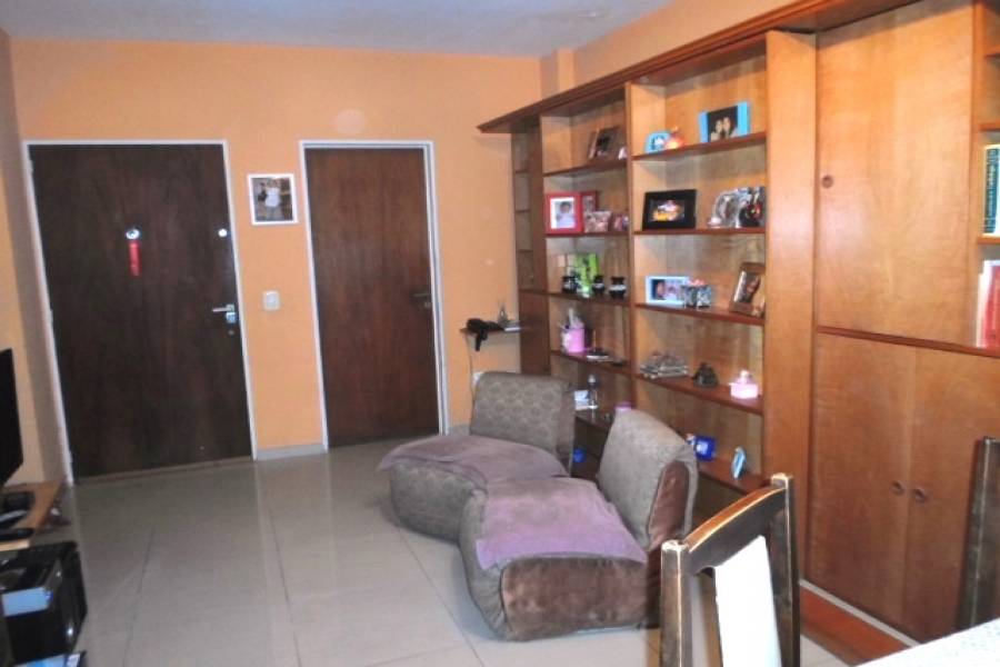 Caballito,Capital Federal,Argentina,2 Bedrooms Bedrooms,1 BañoBathrooms,Apartamentos,AV GAONA ,7154