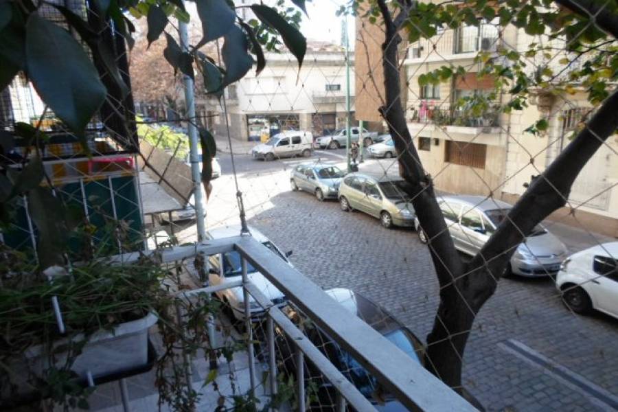 Flores,Capital Federal,Argentina,2 Bedrooms Bedrooms,1 BañoBathrooms,Apartamentos,GAVILAN,7169