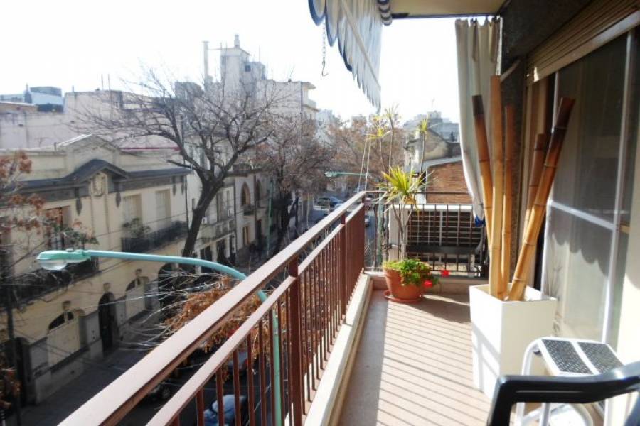 Flores,Capital Federal,Argentina,2 Bedrooms Bedrooms,1 BañoBathrooms,Apartamentos,BACACAY,7180