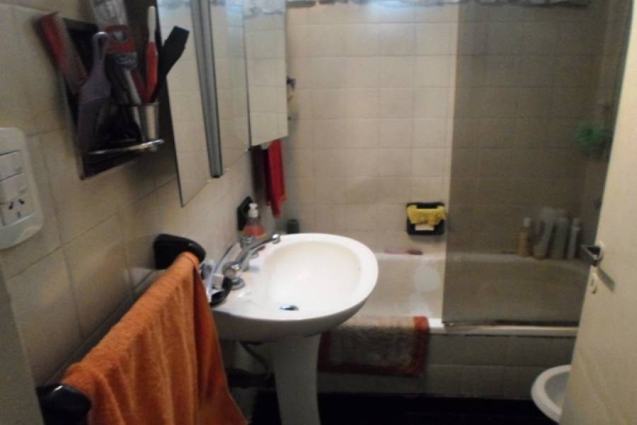 Flores,Capital Federal,Argentina,2 Bedrooms Bedrooms,1 BañoBathrooms,Apartamentos,JOAQUIN V GONZALEZ,7215
