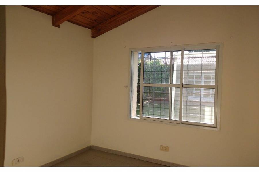 Rosario,Santa Fe,3 Habitaciones Habitaciones,1 BañoBaños,Casas,G. Furlong,1634