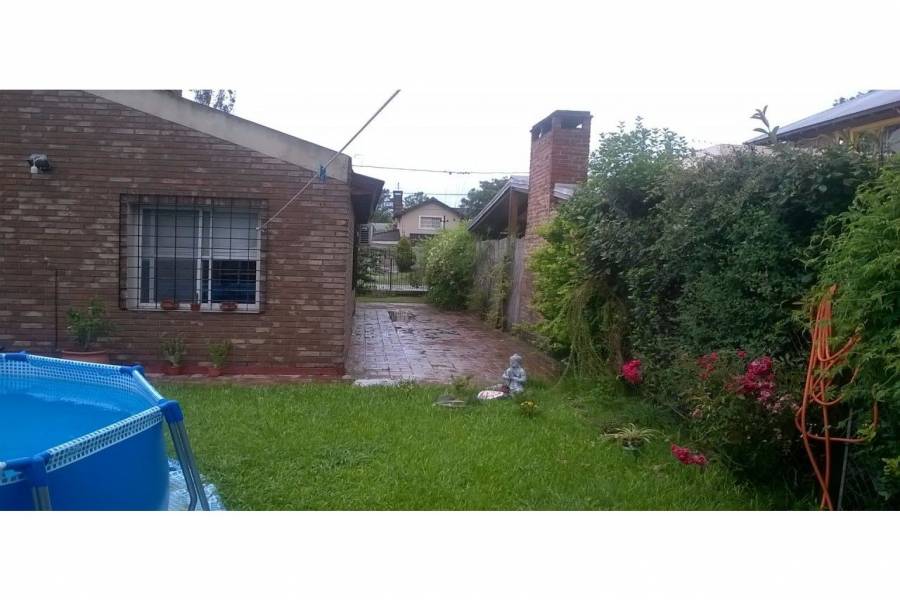 Rosario,Santa Fe,3 Habitaciones Habitaciones,1 BañoBaños,Casas,G. Furlong,1634