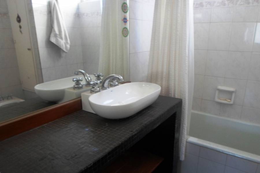 Caballito,Capital Federal,Argentina,2 Bedrooms Bedrooms,1 BañoBathrooms,Apartamentos,AV RIVADAVIA ,7217