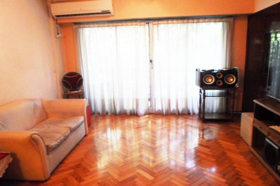 Flores,Capital Federal,Argentina,2 Bedrooms Bedrooms,1 BañoBathrooms,Apartamentos,LAUTARO,7219