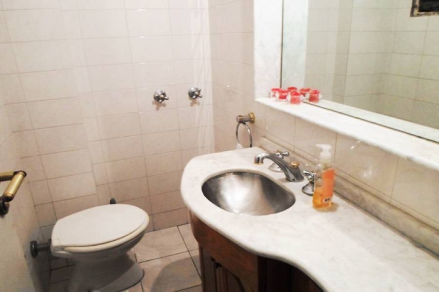 Flores,Capital Federal,Argentina,2 Bedrooms Bedrooms,1 BañoBathrooms,Apartamentos,LAUTARO,7219