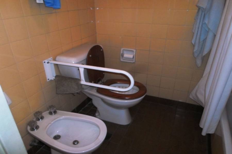 Flores,Capital Federal,Argentina,2 Bedrooms Bedrooms,1 BañoBathrooms,Apartamentos,RIVADAVIA ,7222