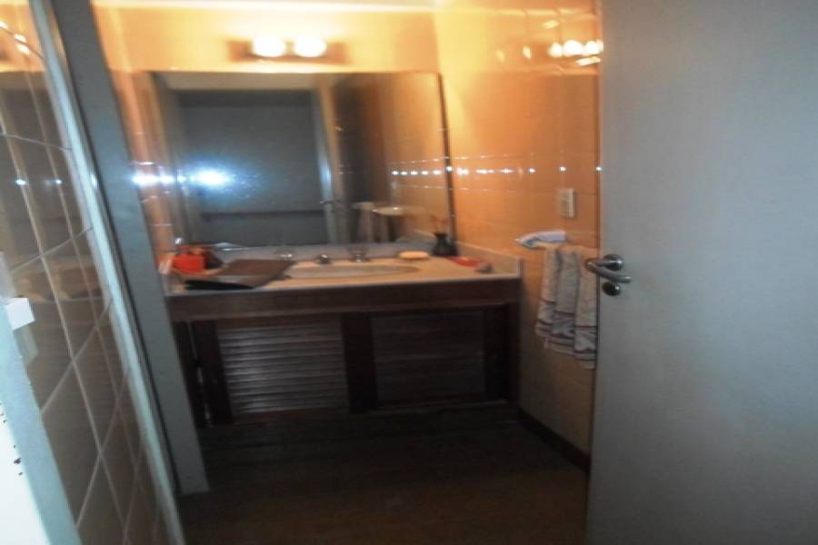 Flores,Capital Federal,Argentina,2 Bedrooms Bedrooms,1 BañoBathrooms,Apartamentos,RIVADAVIA ,7222