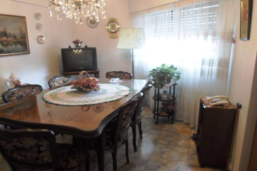 Colegiales,Capital Federal,Argentina,2 Bedrooms Bedrooms,1 BañoBathrooms,Apartamentos,CONDE 800,7231