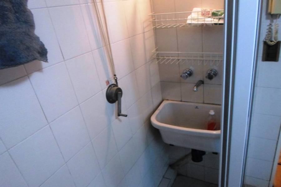 Flores,Capital Federal,Argentina,2 Bedrooms Bedrooms,1 BañoBathrooms,Apartamentos,PUMACAHUA,7232