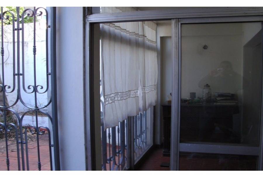 Rosario,Santa Fe,2 Habitaciones Habitaciones,1 BañoBaños,Casas,Saavedra,1636