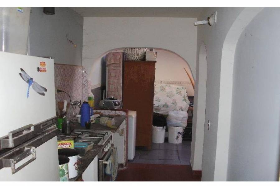 Rosario,Santa Fe,2 Habitaciones Habitaciones,1 BañoBaños,Casas,Saavedra,1636