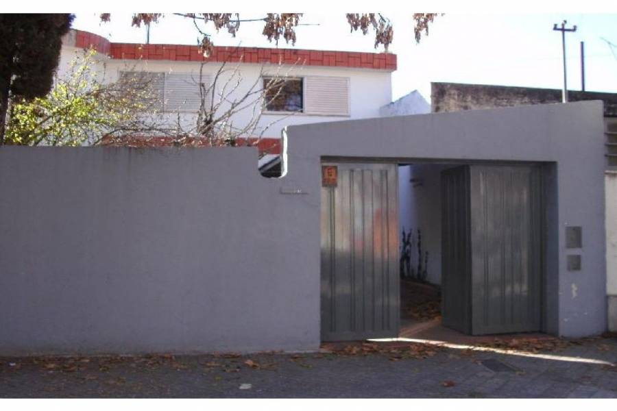 Rosario,Santa Fe,2 Habitaciones Habitaciones,1 BañoBaños,Casas,Saavedra,1636
