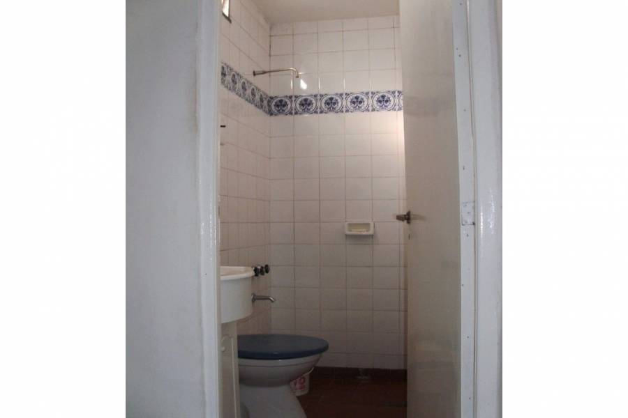 Rosario,Santa Fe,2 Habitaciones Habitaciones,1 BañoBaños,Casas,Saavedra,1636