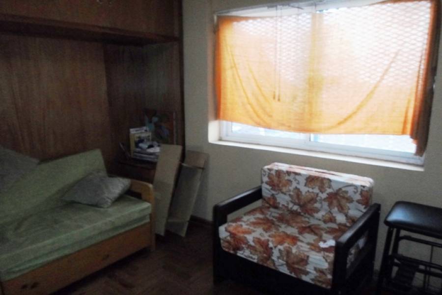 Capital Federal,Argentina,2 Bedrooms Bedrooms,1 BañoBathrooms,Apartamentos,YERBAL ,7239