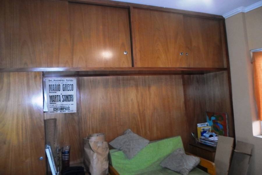Capital Federal,Argentina,2 Bedrooms Bedrooms,1 BañoBathrooms,Apartamentos,YERBAL ,7239