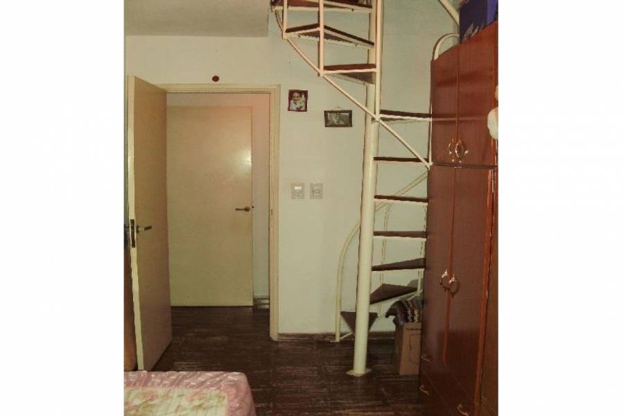 Rosario,Santa Fe,3 Habitaciones Habitaciones,1 BañoBaños,Casas,Garibaldi,1638