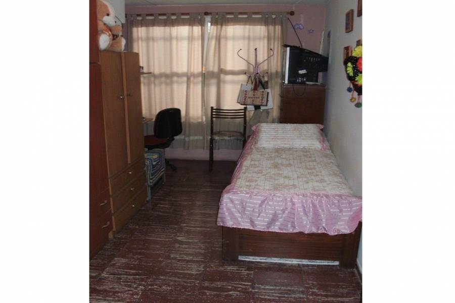 Rosario,Santa Fe,3 Habitaciones Habitaciones,1 BañoBaños,Casas,Garibaldi,1638