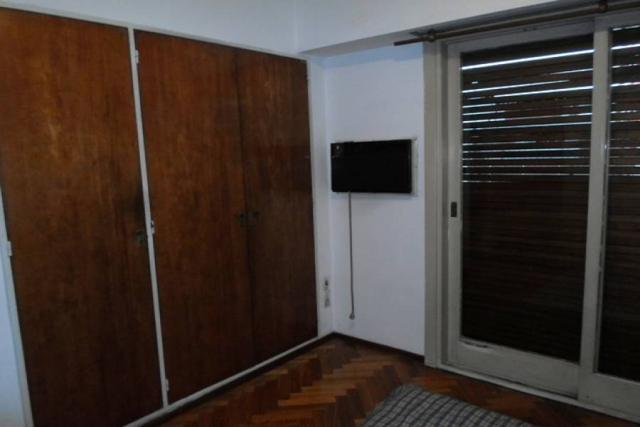 Flores,Capital Federal,Argentina,2 Bedrooms Bedrooms,1 BañoBathrooms,Apartamentos,CARABOBO,7264