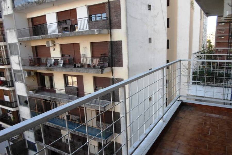 Flores,Capital Federal,Argentina,2 Bedrooms Bedrooms,1 BañoBathrooms,Apartamentos,PUMACAHUA,7334