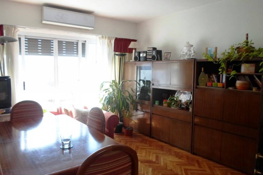 Flores,Capital Federal,Argentina,2 Bedrooms Bedrooms,1 BañoBathrooms,Apartamentos,RODRIGUEZ ,7345