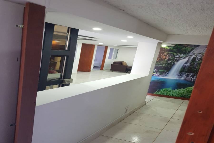 IMPERDIBLE! VER INFO..., 4 Bedrooms Bedrooms, ,1 BañoBathrooms,Casas,Venta,30,1,7387