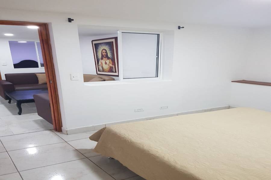 IMPERDIBLE! VER INFO..., 4 Bedrooms Bedrooms, ,1 BañoBathrooms,Casas,Venta,30,1,7387