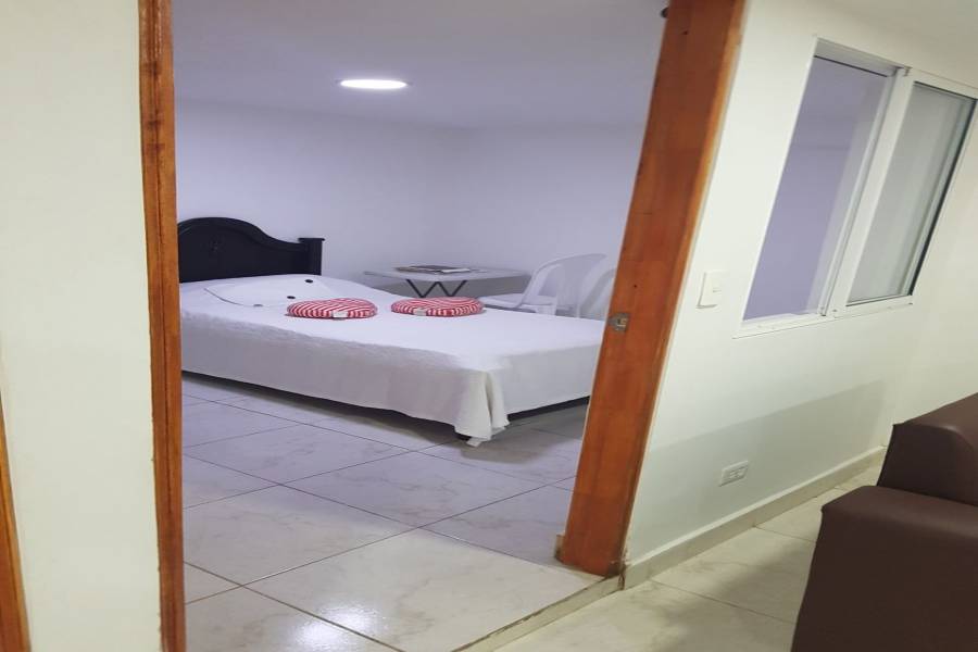 IMPERDIBLE! VER INFO..., 4 Bedrooms Bedrooms, ,1 BañoBathrooms,Casas,Venta,30,1,7387