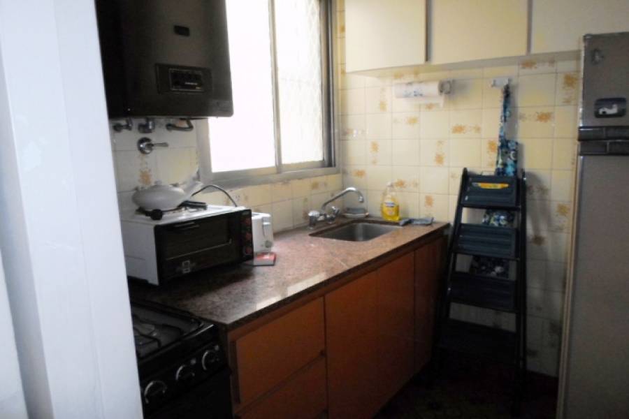 Flores,Capital Federal,Argentina,2 Bedrooms Bedrooms,1 BañoBathrooms,Apartamentos,TERRADA,7398