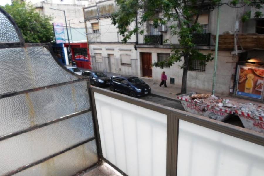 Flores,Capital Federal,Argentina,2 Bedrooms Bedrooms,1 BañoBathrooms,Apartamentos,TERRADA,7398