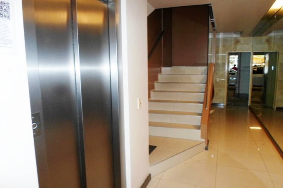 Flores,Capital Federal,Argentina,2 Bedrooms Bedrooms,1 BañoBathrooms,Apartamentos,GRANADEROS,7406