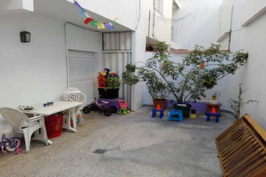 Flores,Capital Federal,Argentina,2 Bedrooms Bedrooms,1 BañoBathrooms,Apartamentos,CUENCA ,7417