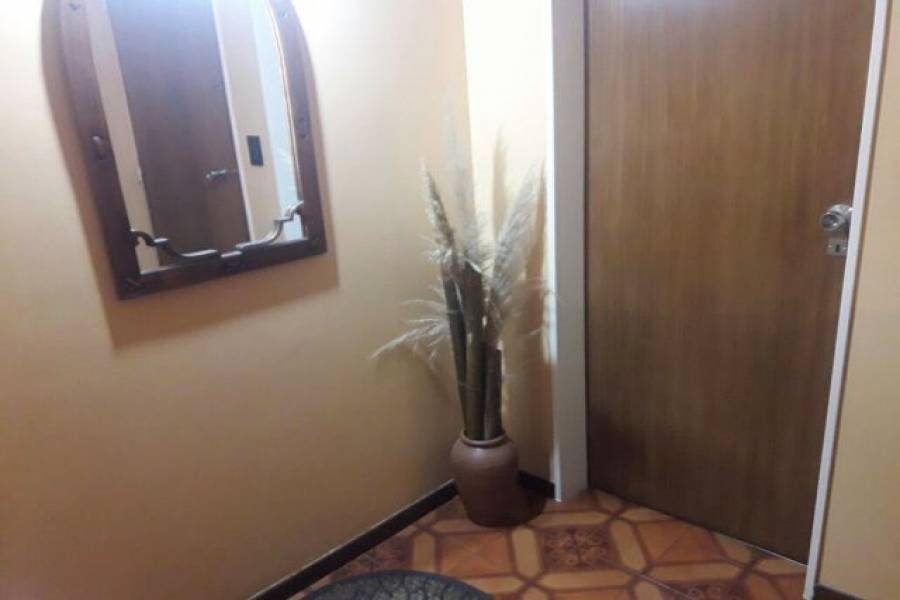 Flores,Capital Federal,Argentina,2 Bedrooms Bedrooms,1 BañoBathrooms,Apartamentos,ALBERDI,7470
